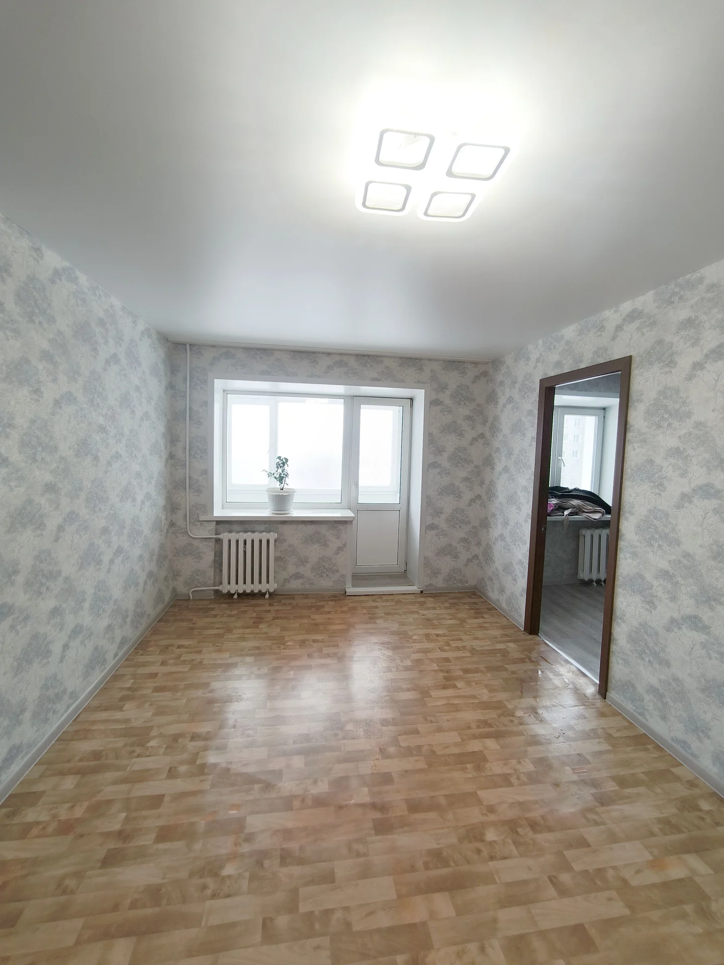 Продам 2 комнатную квартиру - миниатюра 4