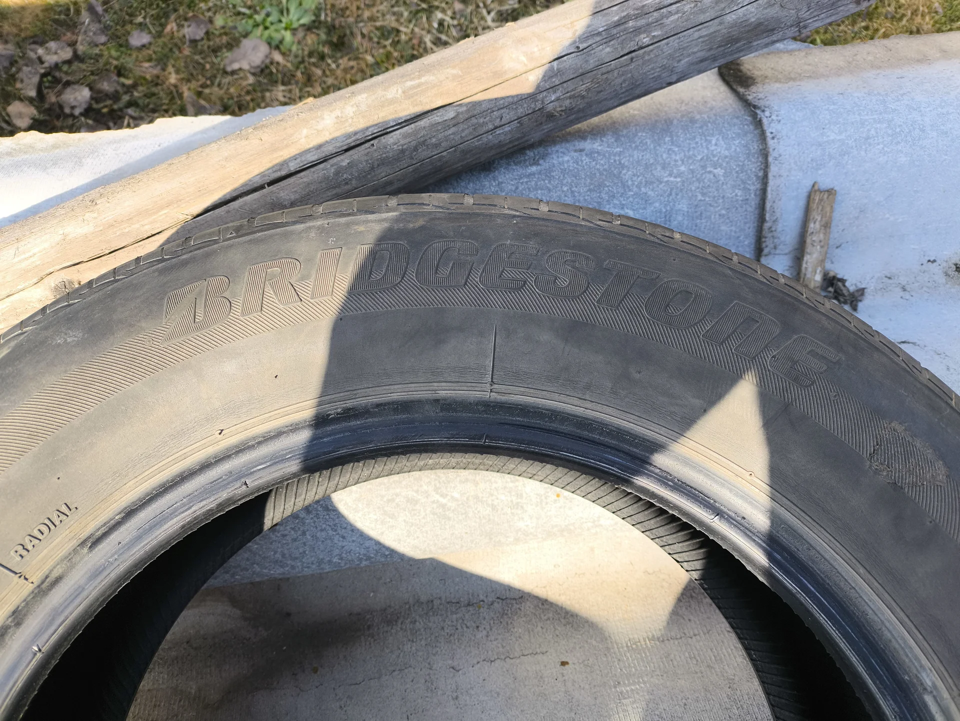 Летняя резина Bridgestone 195/65/15 - миниатюра 2