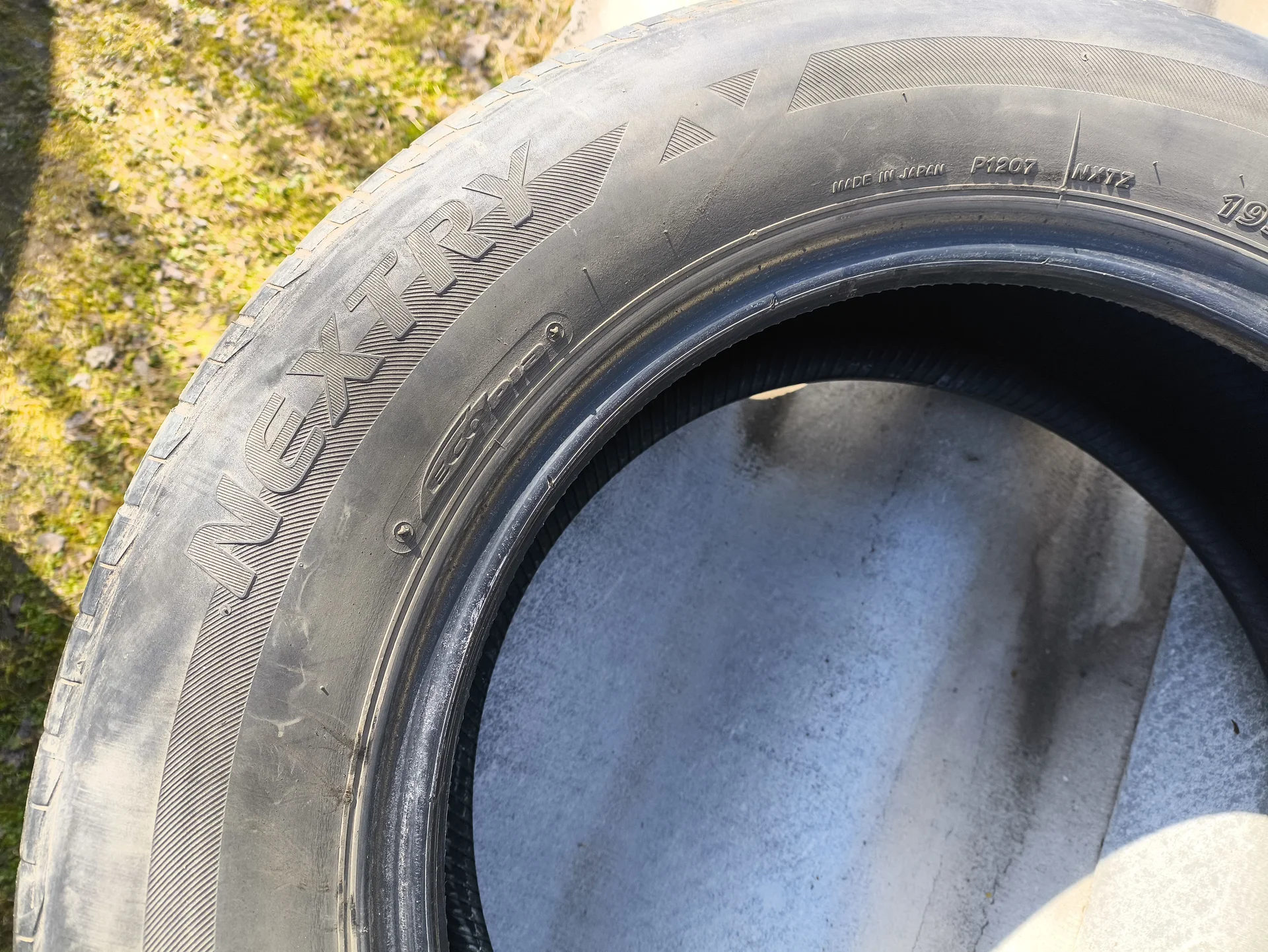 Летняя резина Bridgestone 195/65/15 - миниатюра 3