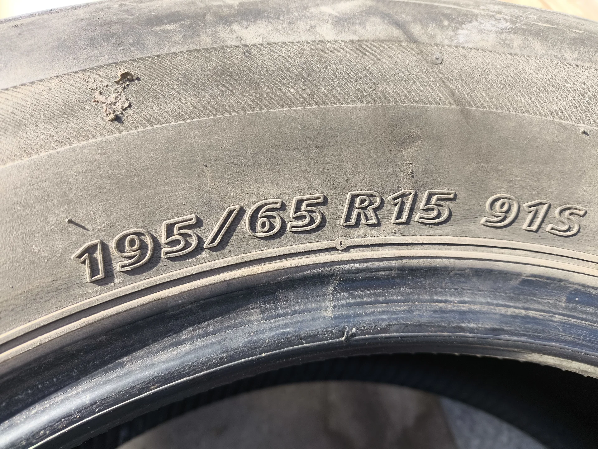 Летняя резина Bridgestone 195/65/15 - миниатюра 4