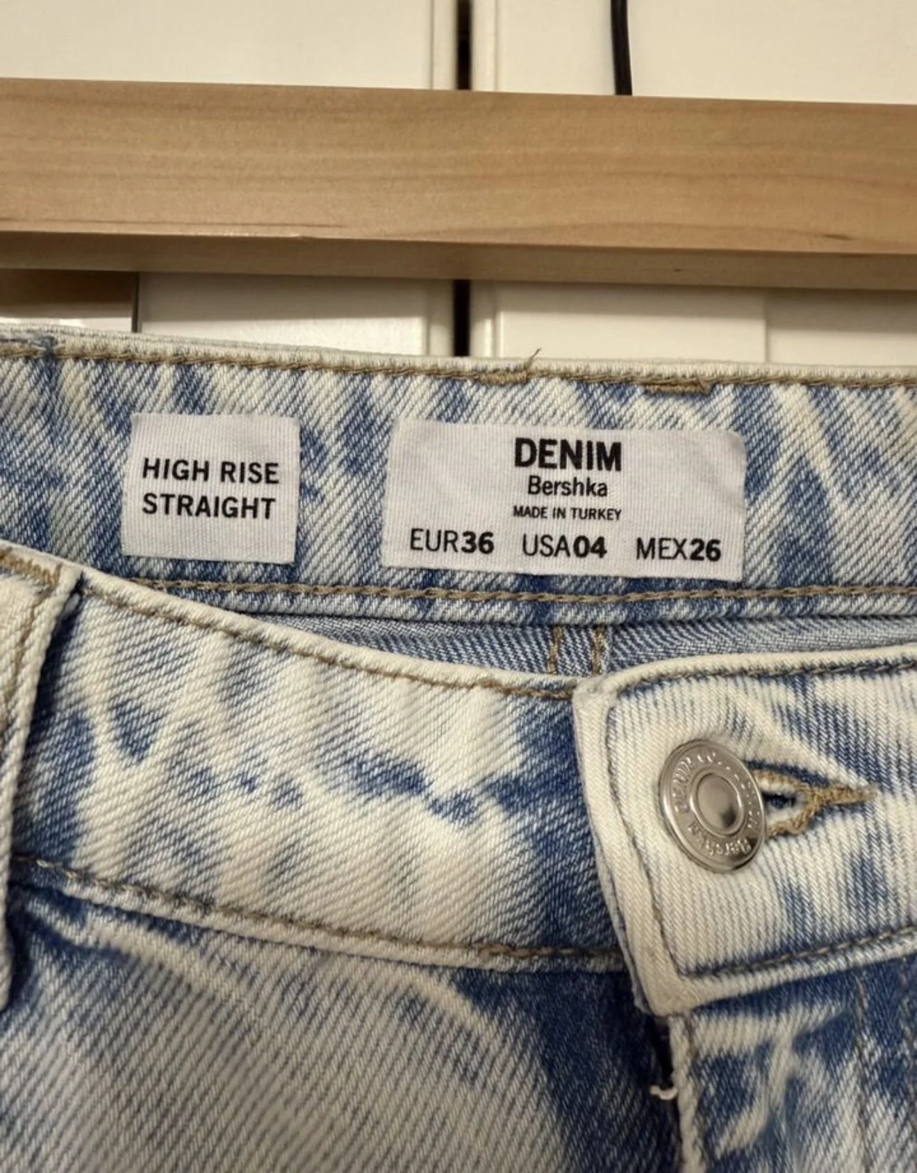 Джинсы bershka 36 размер - миниатюра 2