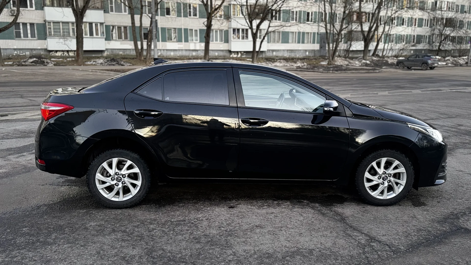 Toyota Corolla - изображение 1