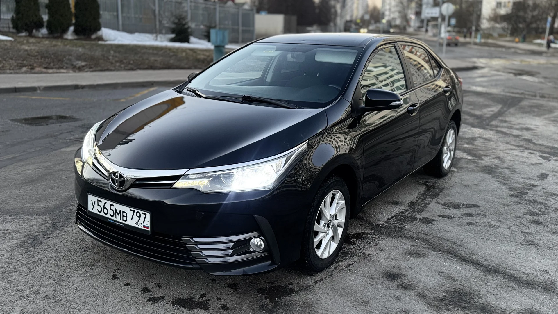 Toyota Corolla - миниатюра 5