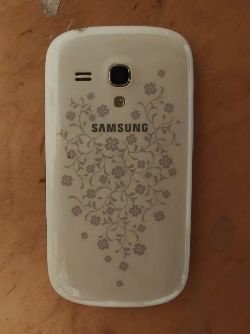Самсунг GT-l8190 - миниатюра 2