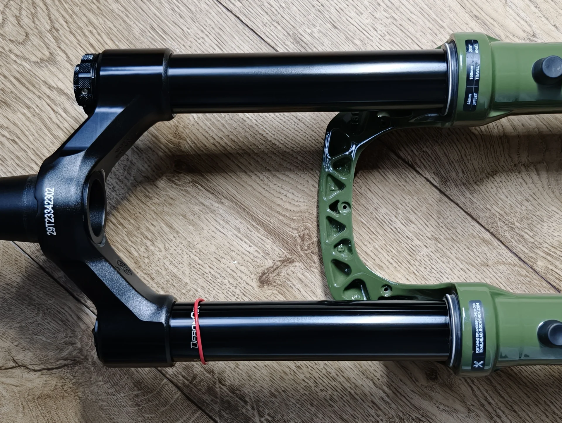 Вилка rockshox lyrik ultimate 27.5 - миниатюра 3