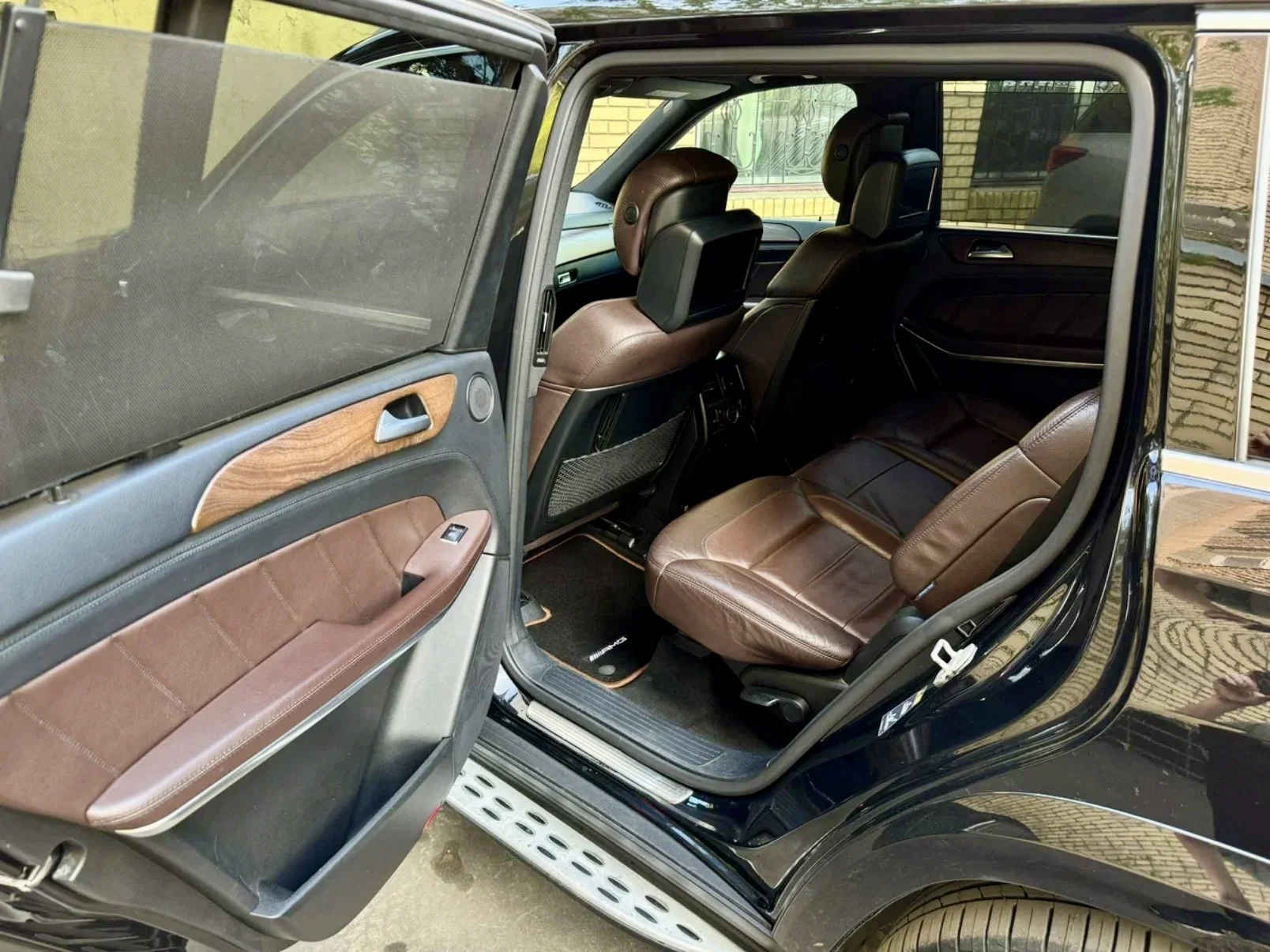 Mercedes Benz 2014 г. - миниатюра 23