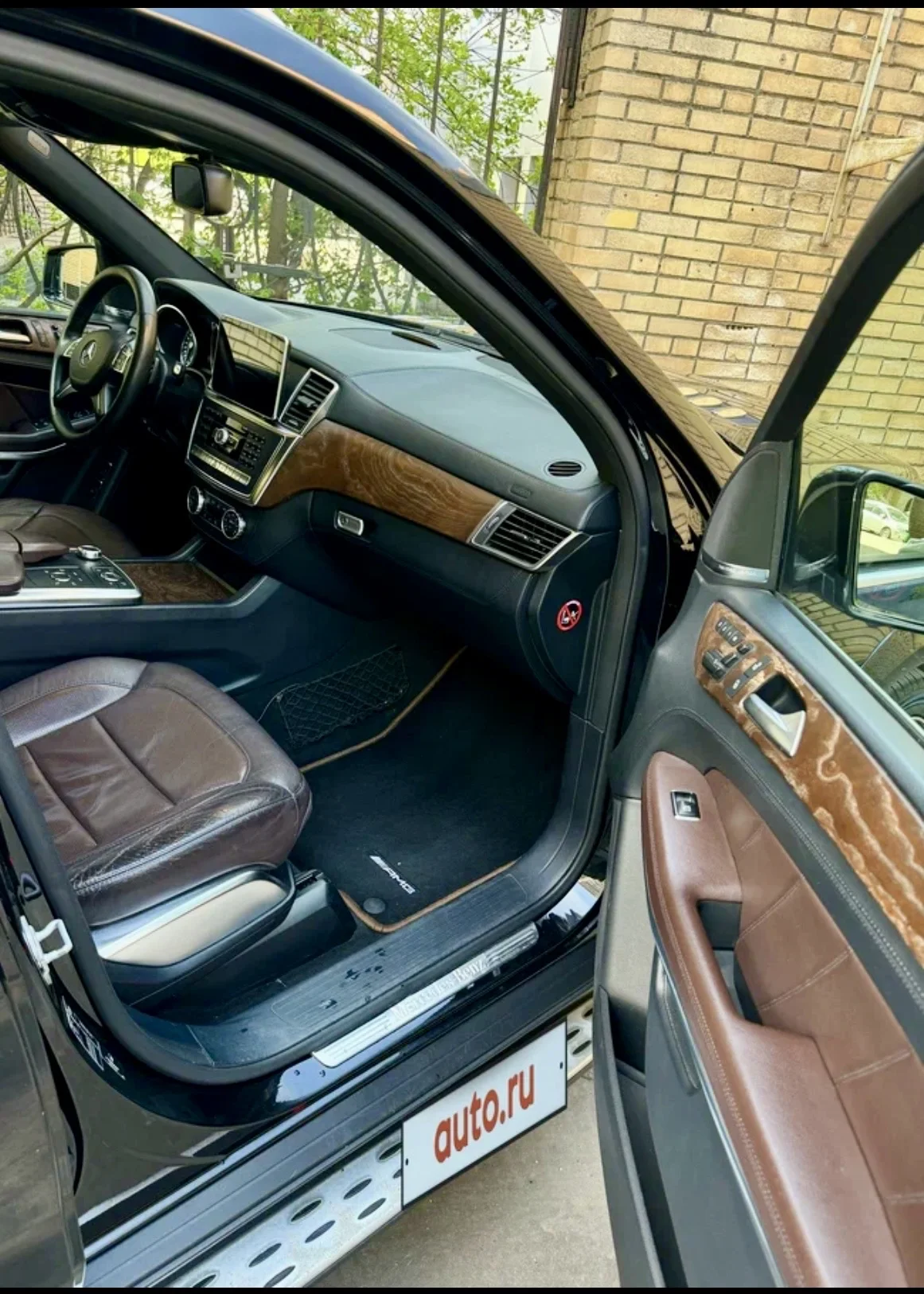 Mercedes Benz 2014 г. - миниатюра 24