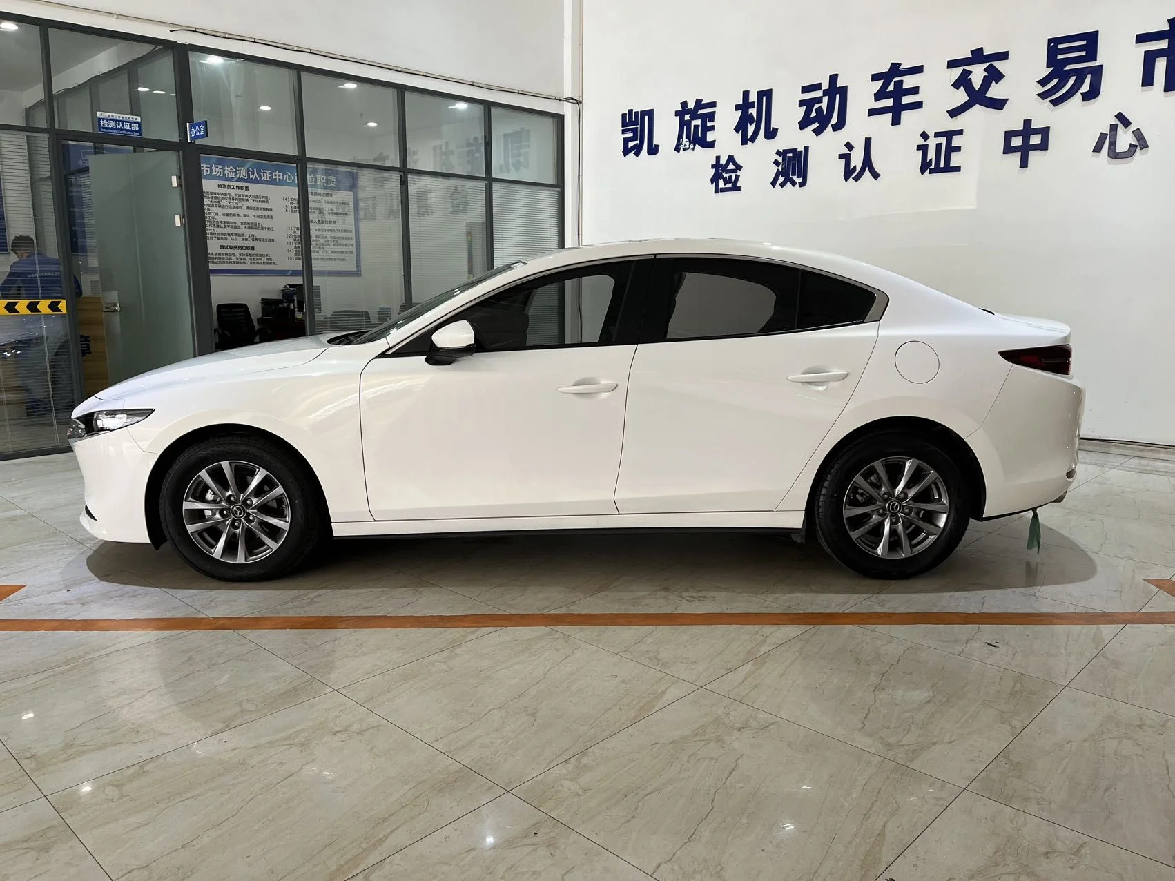 Mazda 3 Axela | 1.5L | 2021 | Автомат | Premium - миниатюра 7
