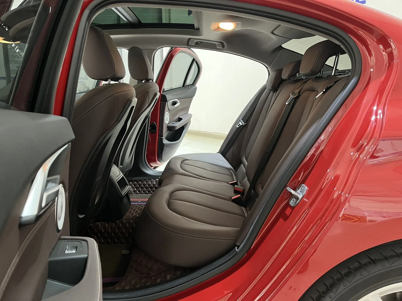 BMW 1 Series | 1.5T | 2021 | Робот | M Sport - миниатюра 9