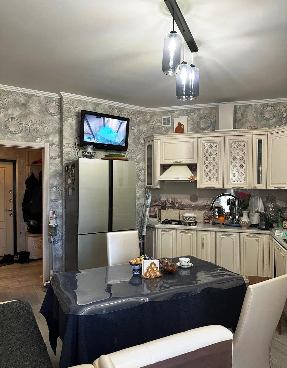2-к. апартаменты, 68 м², 4/8 эт. - миниатюра 2
