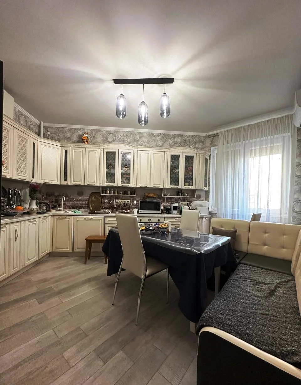 2-к. апартаменты, 68 м², 4/8 эт. - миниатюра 3