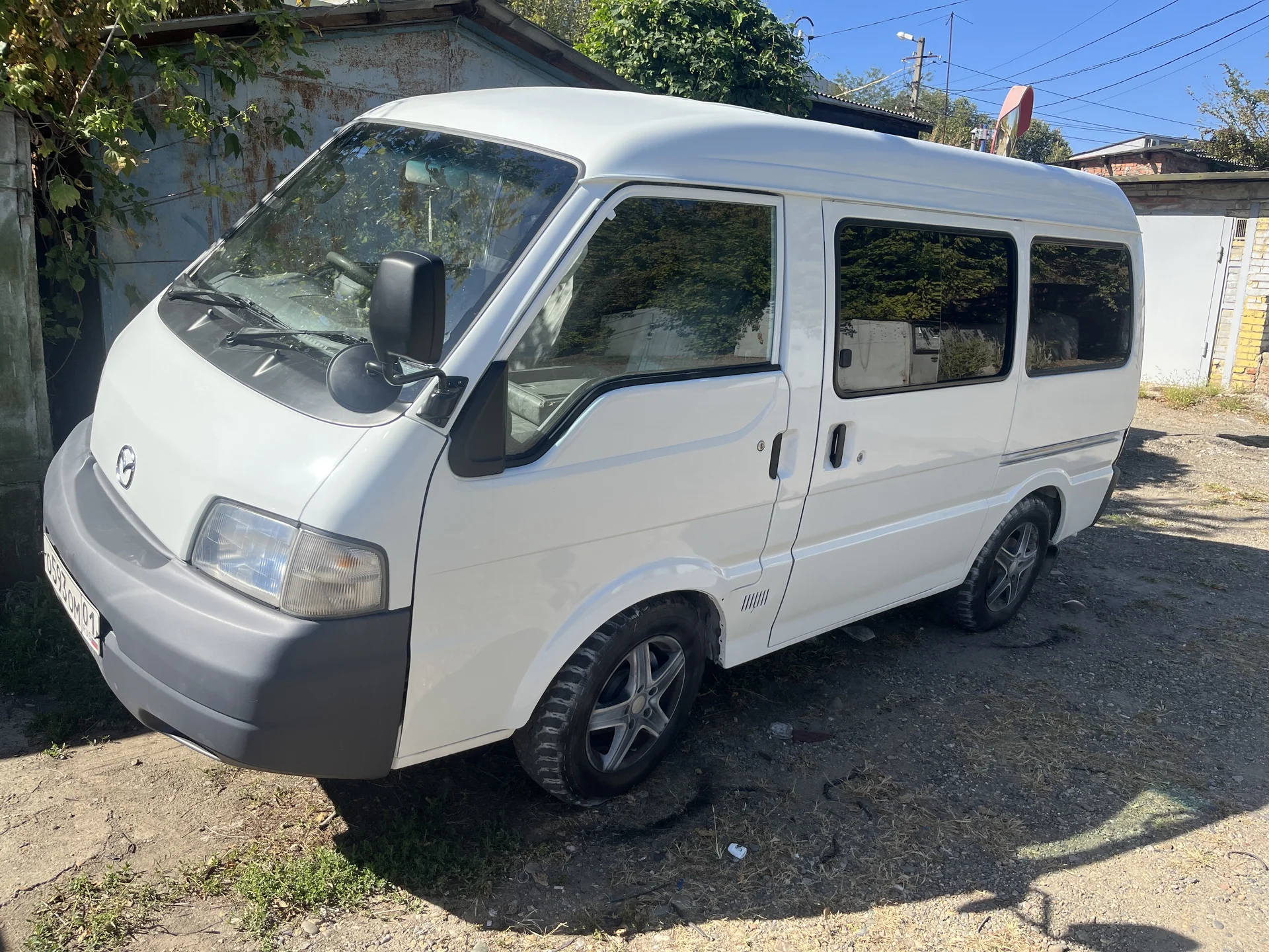 Mazda bongo - миниатюра 3