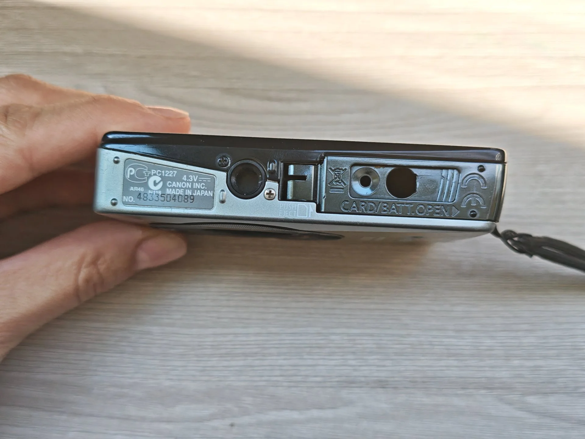 canon ixus 75 фотоаппарат мыльница y2k - миниатюра 4