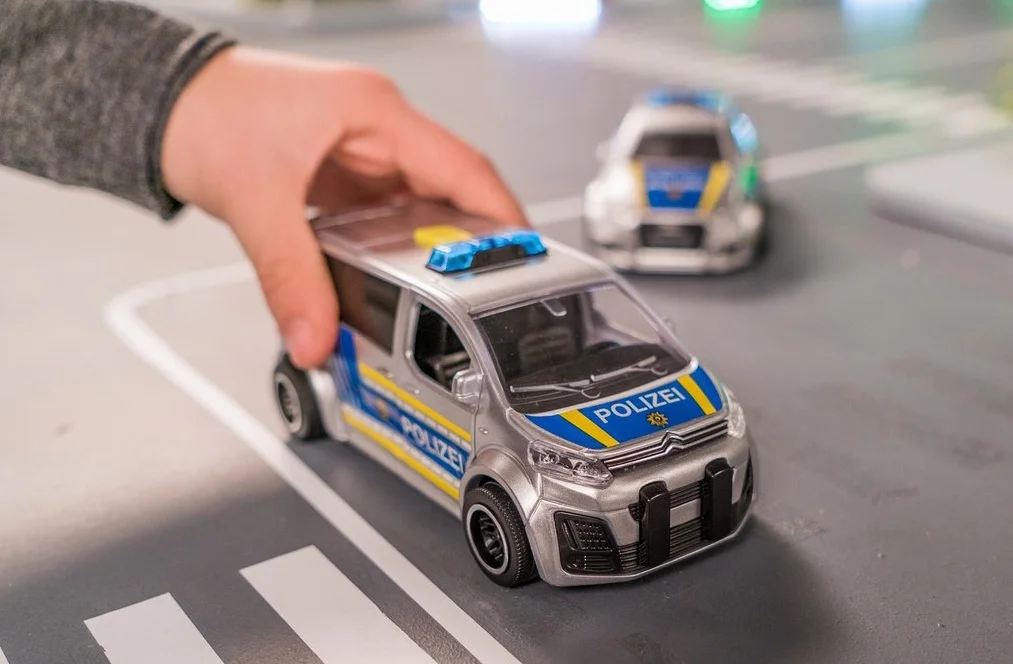 Машинка полицейский минивэн Citroen Space Tourer фрикционный 15см свет звук Dickie Toys 3713010 - миниатюра 4