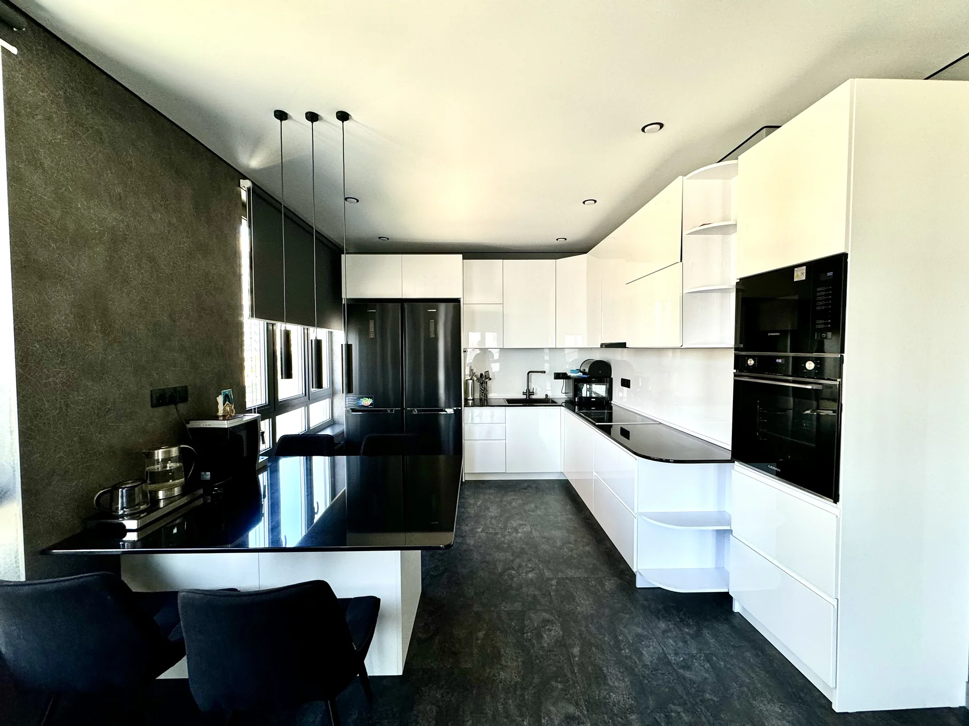 Сдаётся 3х комнатная квартира в «Savin House». - миниатюра 6