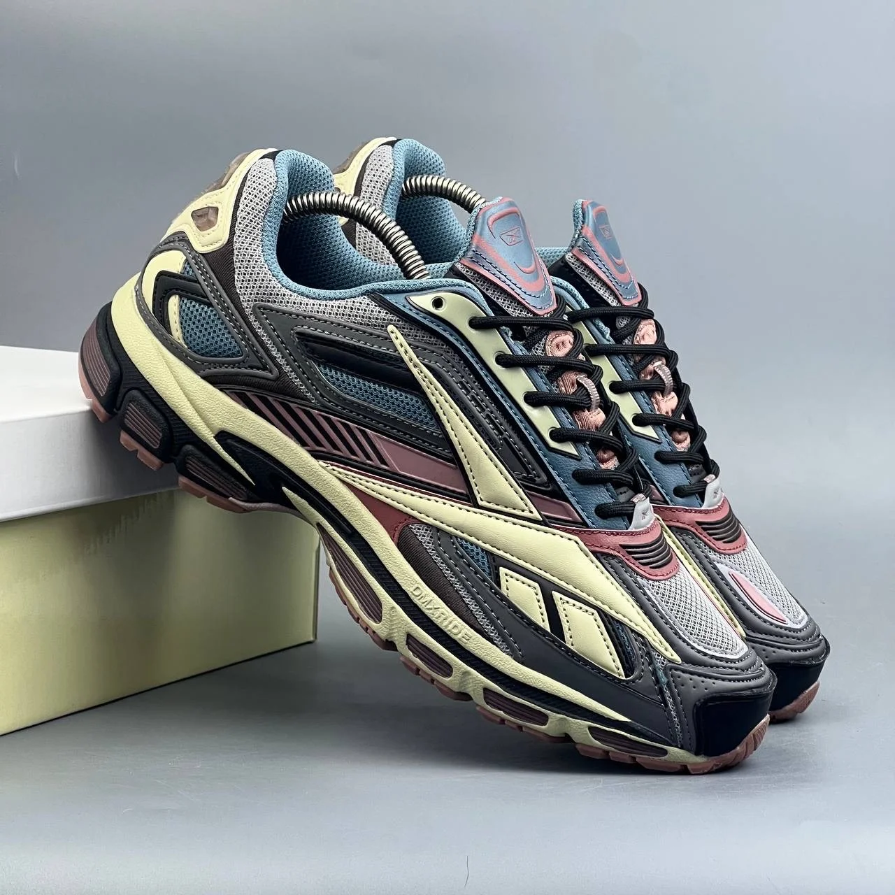 Кроссовки reebok - миниатюра 4