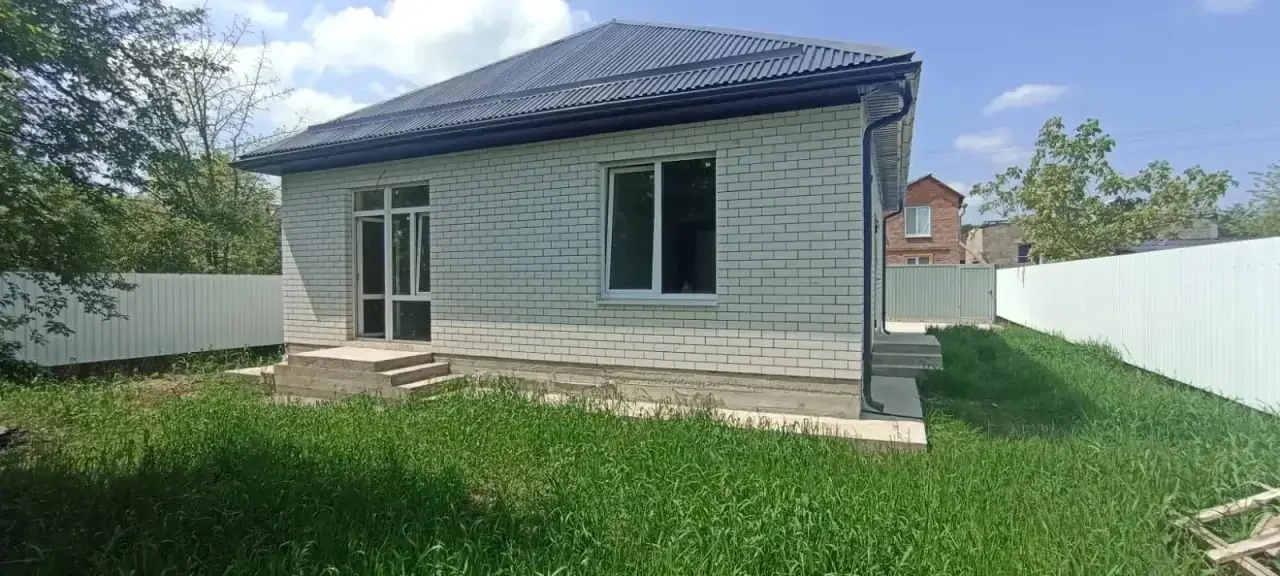 Стильный дом возле школы, ипотека - миниатюра 2