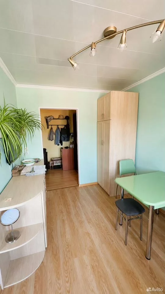 4-к. квартира, 63 м², 5/5 эт. - миниатюра 4