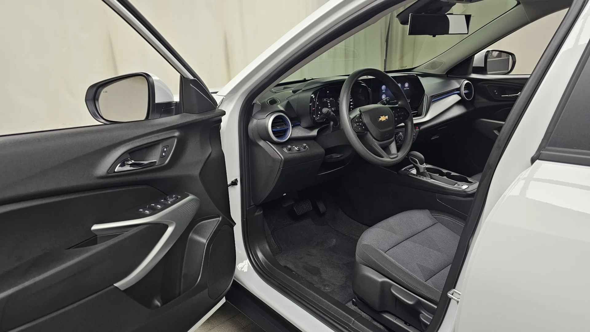 Chevrolet Trax 1.2 AT, 2024 года - миниатюра 7