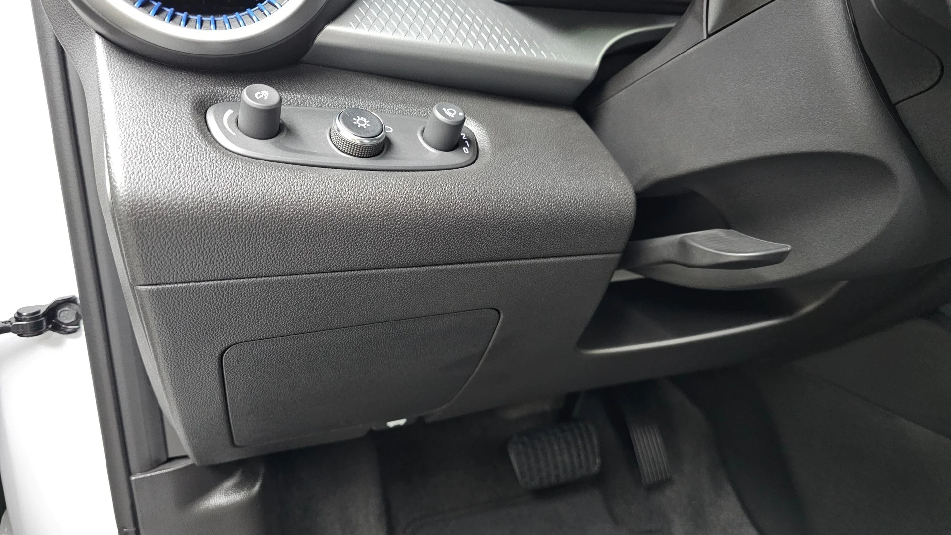 Chevrolet Trax 1.2 AT, 2024 года - миниатюра 8
