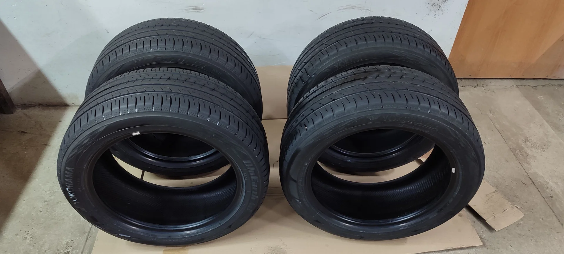 Yokohama BluEarth-GT AE-51 225/50 R17 98W - изображение 1