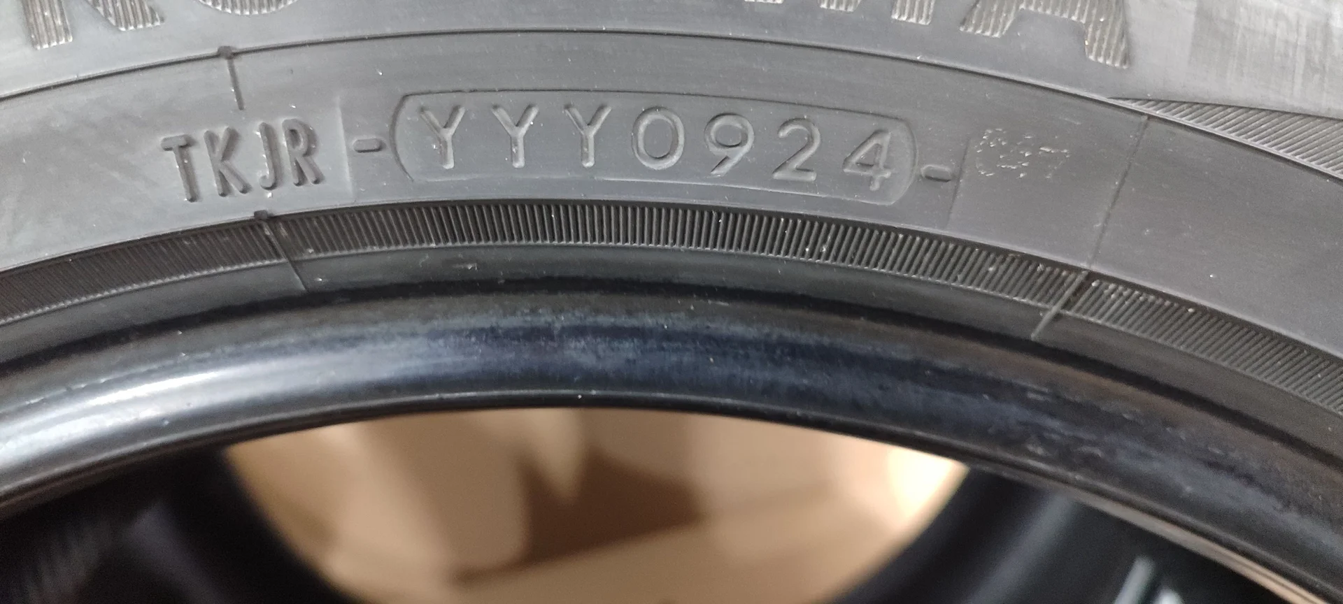 Yokohama BluEarth-GT AE-51 225/50 R17 98W - миниатюра 4