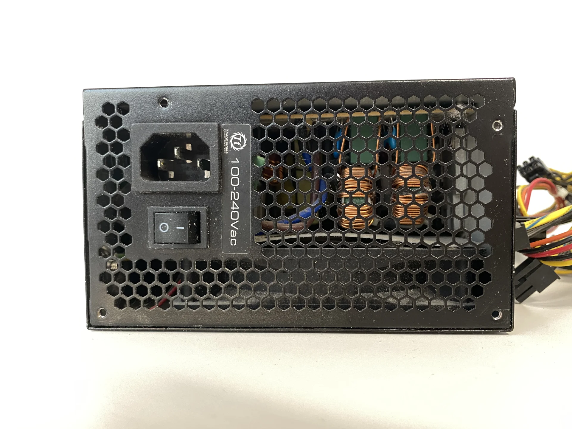 Блок питания Thermaltake - миниатюра 4