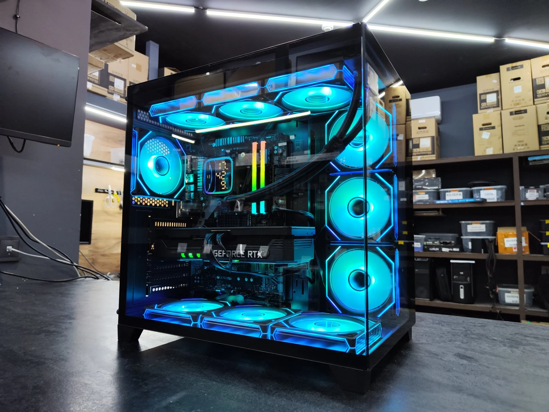Игровой пк : Ryzen 7 7800x3D / RTX 5080 - 16 GB - изображение 1