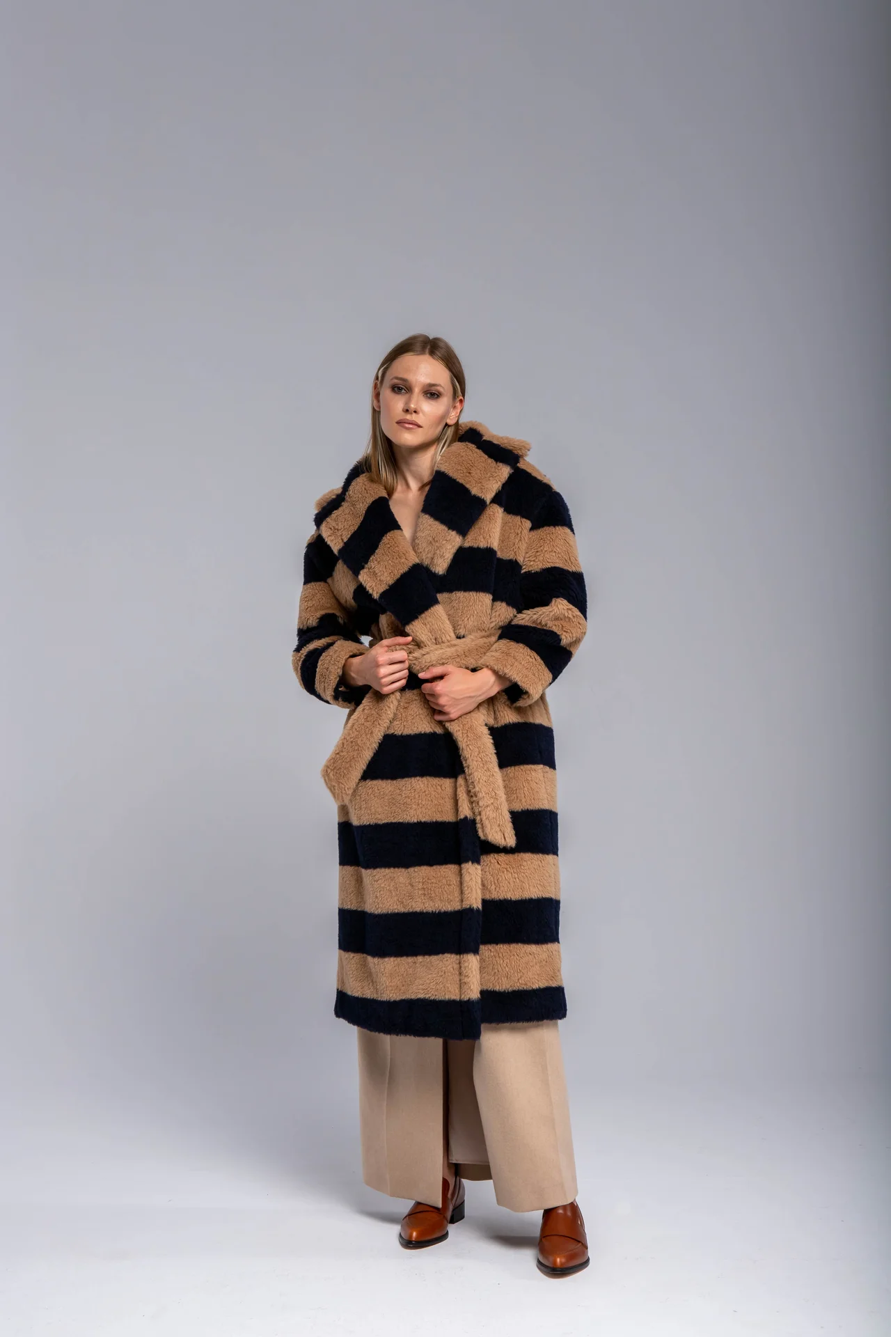 Пальто шуба Тедди Max Mara - миниатюра 2