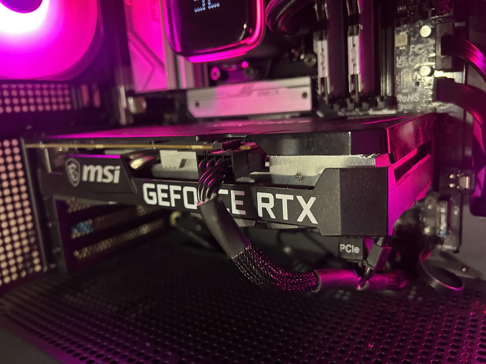 Видеокарта MSI GeForce RTX 3050 8GB ventus 2X OC - миниатюра 3