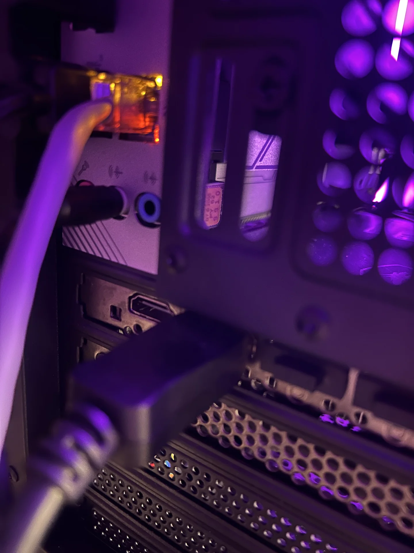 Видеокарта MSI GeForce RTX 3050 8GB ventus 2X OC - миниатюра 4