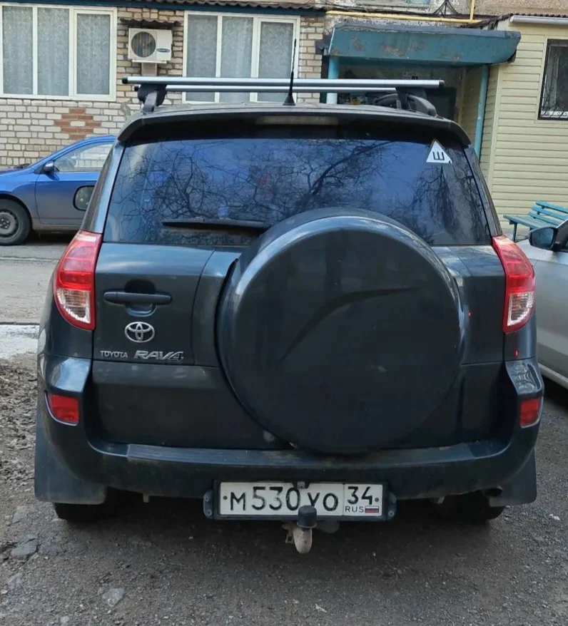 Toyota RAV4 - миниатюра 2