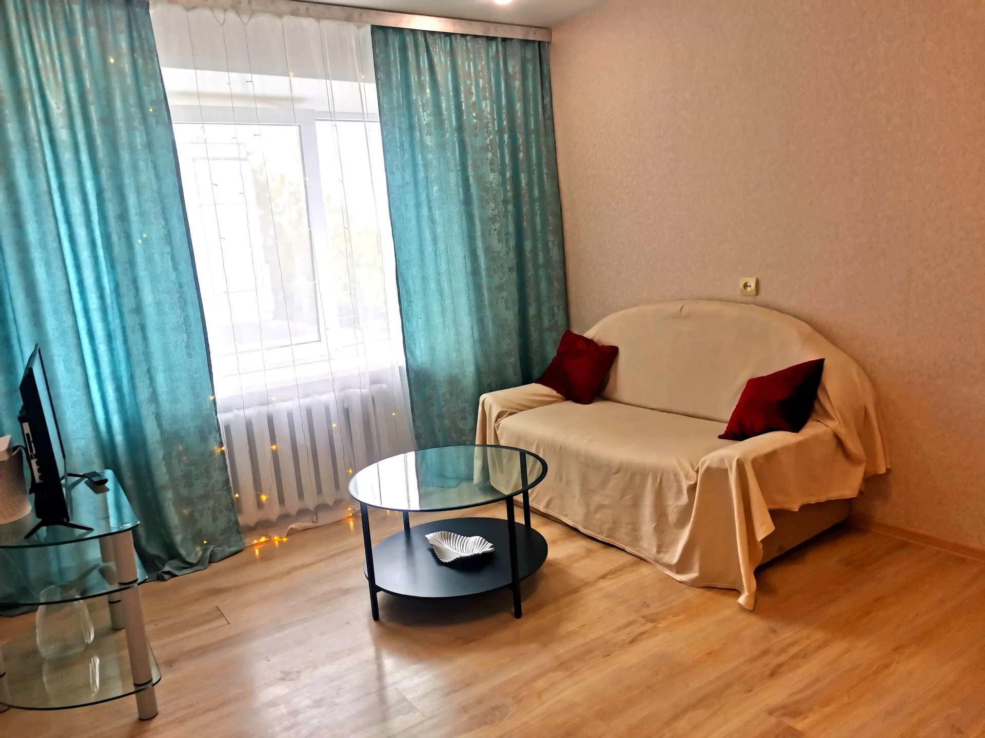 1-к. квартира 30м 2 кровати - миниатюра 3