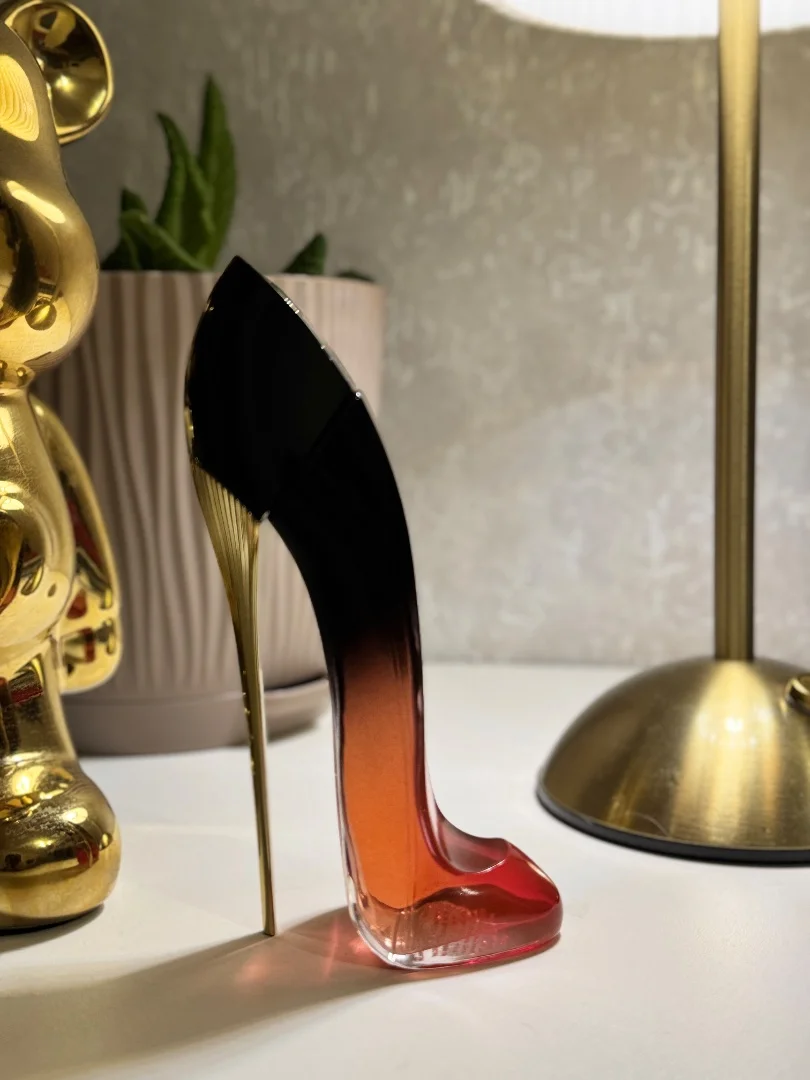 Carolina herrera very good girl elixir - изображение 1