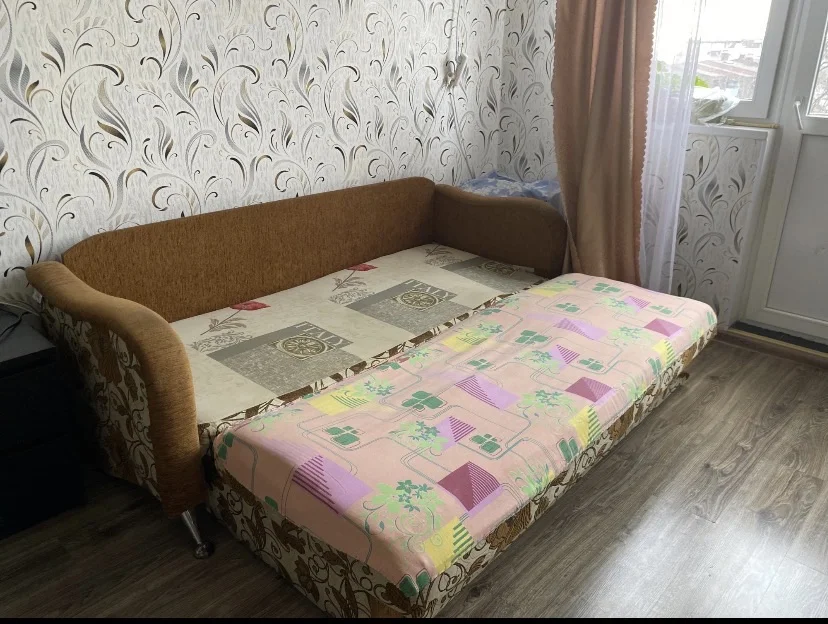 Диван бесплатно б/у - миниатюра 4