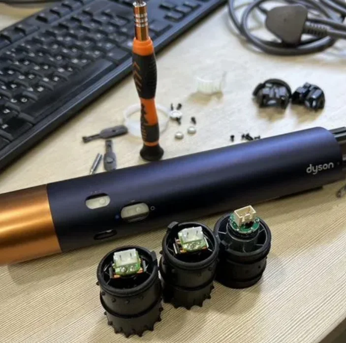Ремонт техники Dyson - миниатюра 3