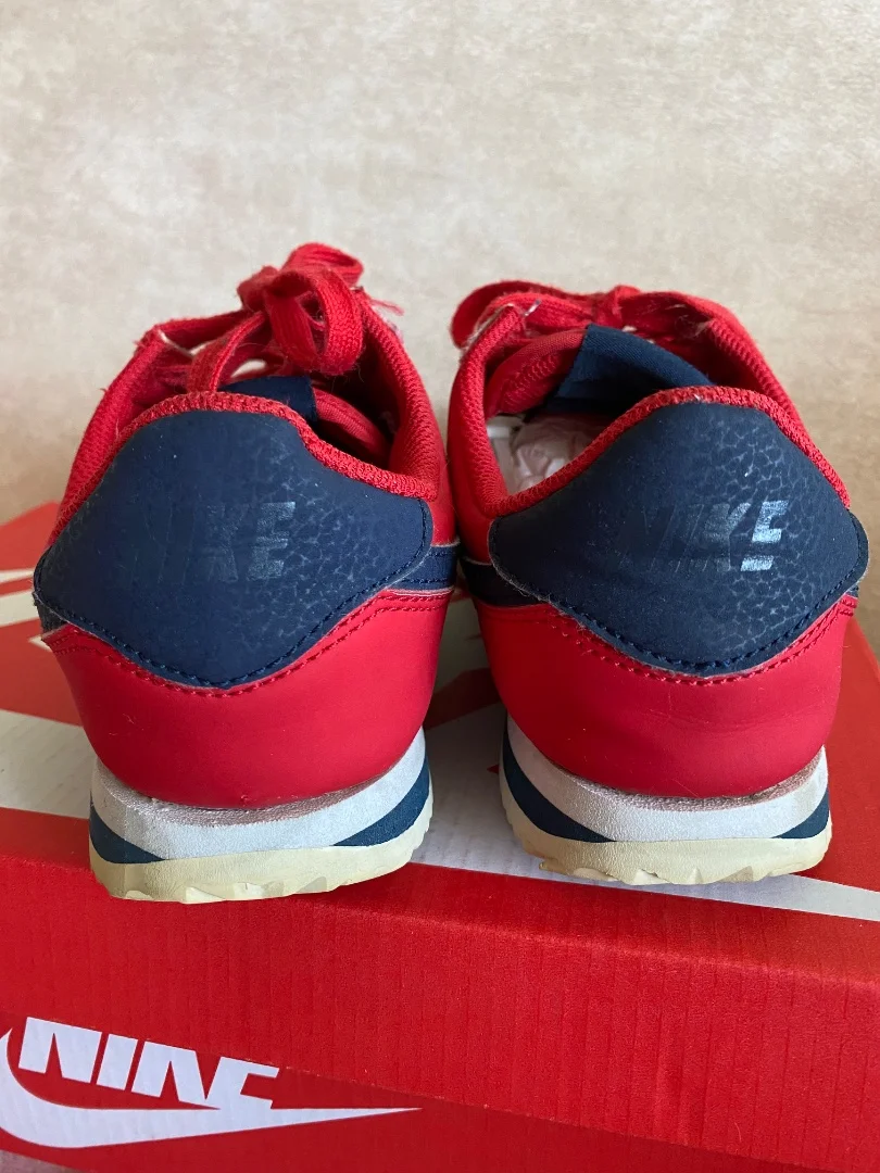 Кроссовки nike - миниатюра 2