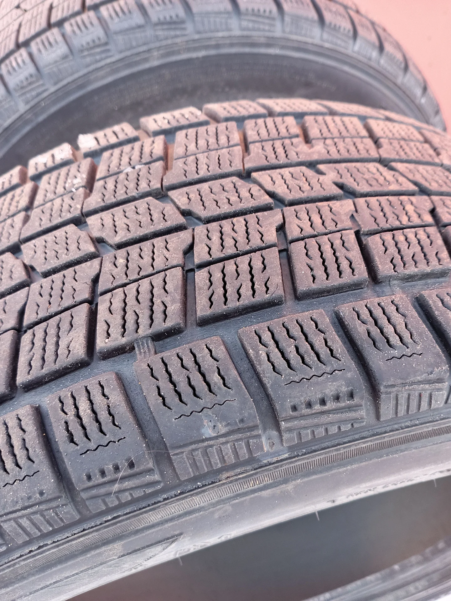 Шины Dunlop 225/55 R17 95Q Япония 2шт - миниатюра 2