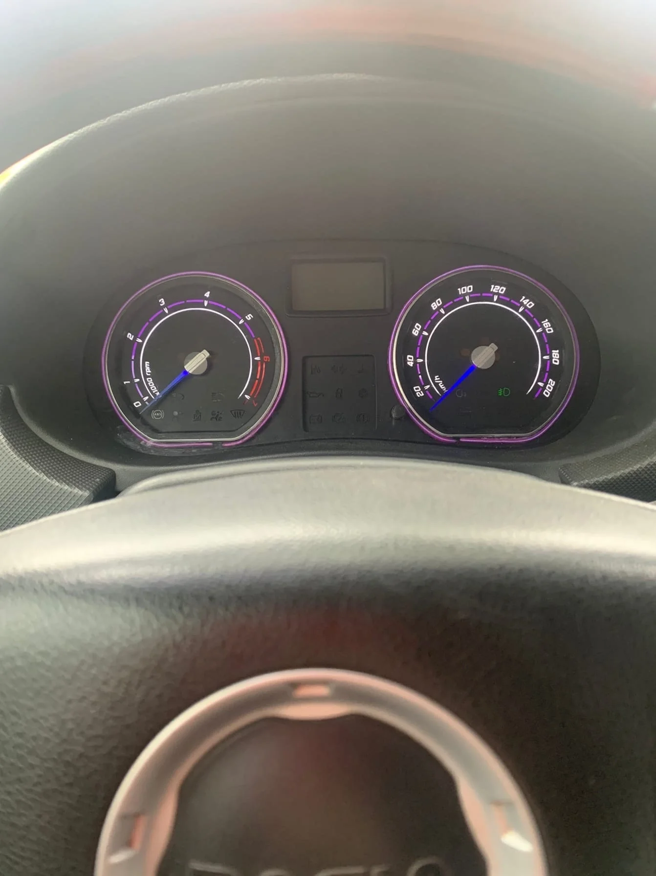 Шкала приборов Renault Logan - миниатюра 2