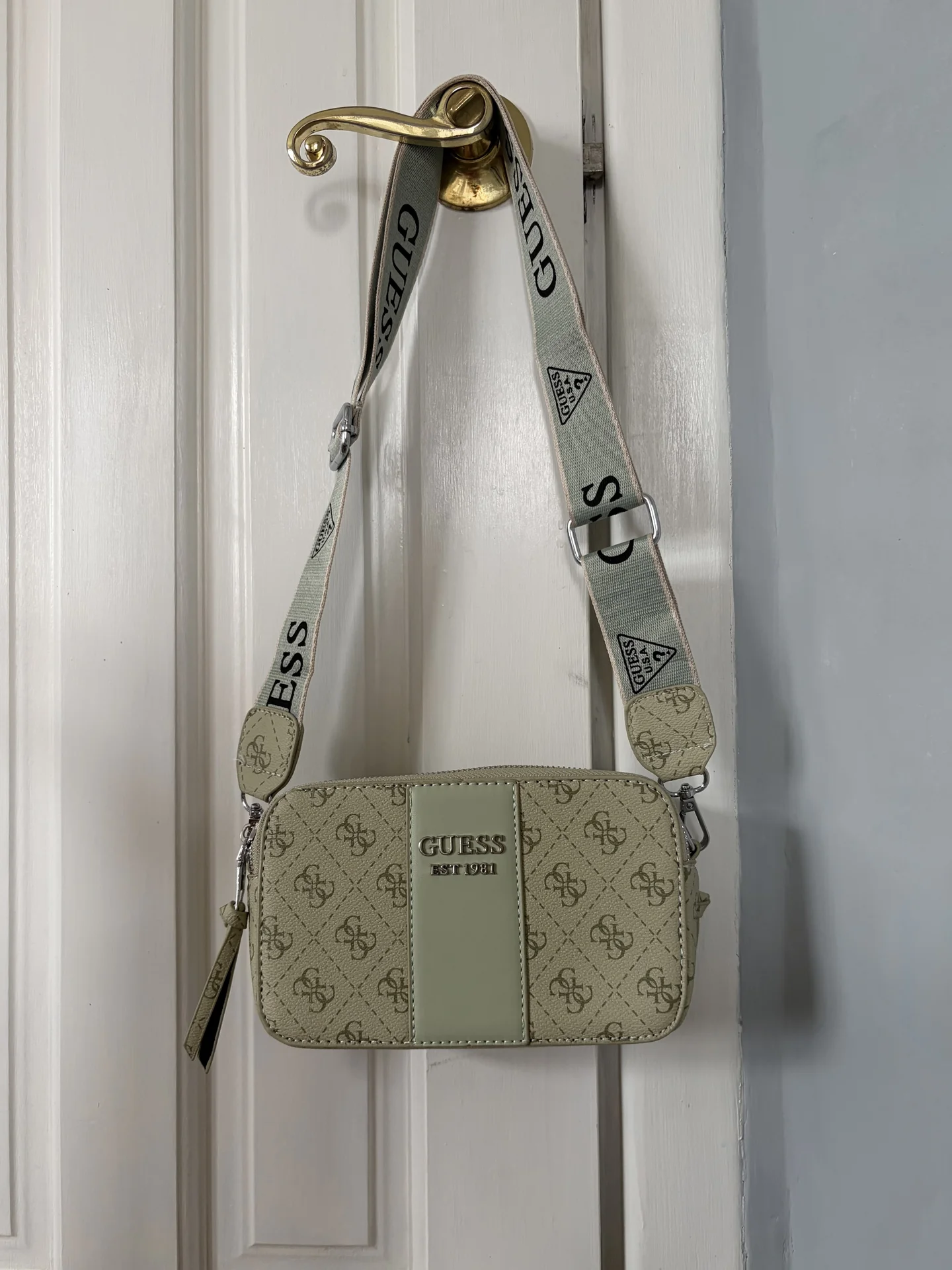 Сумка Guess - миниатюра 4