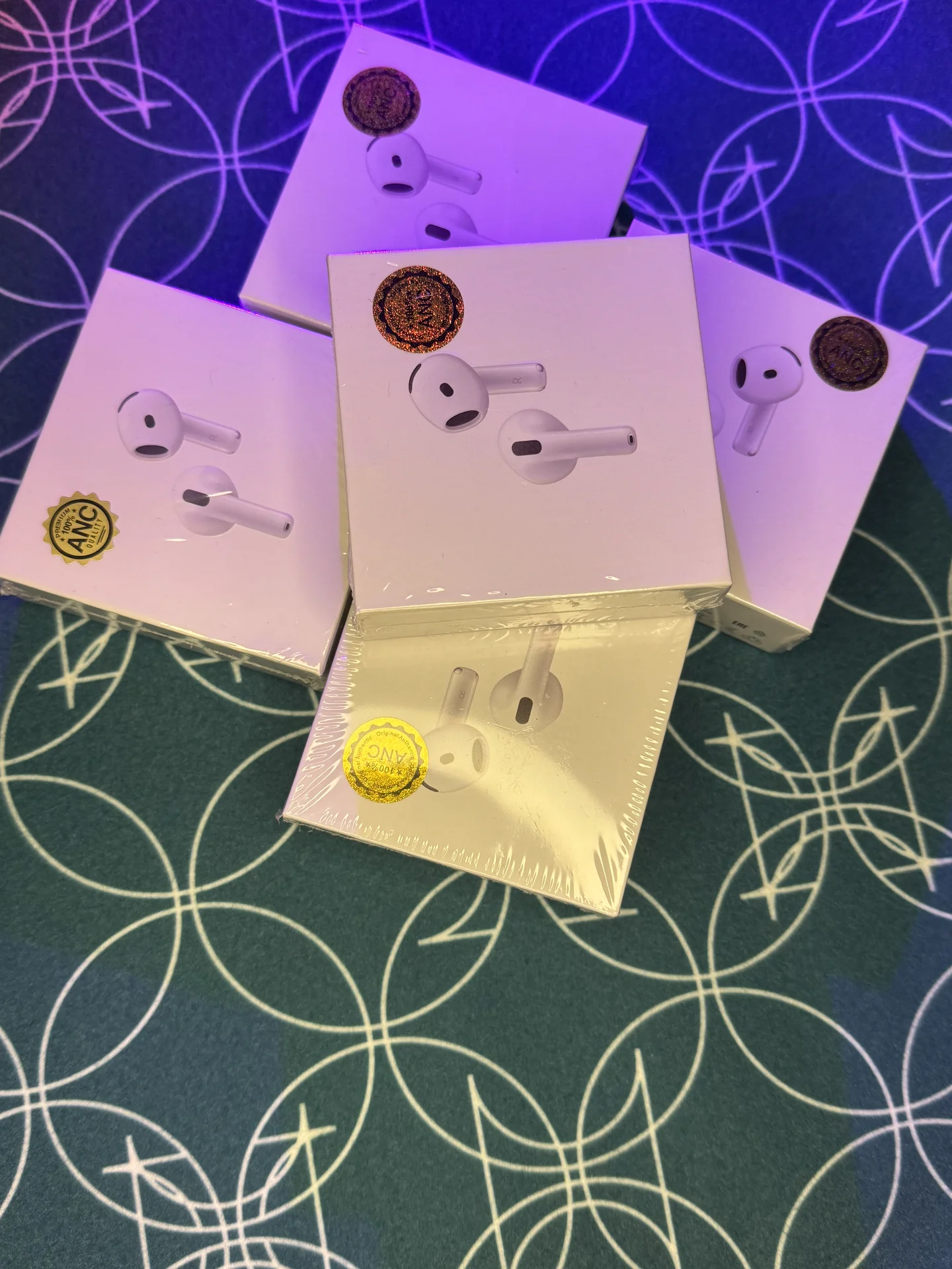 Apple AirPods 4 — отличное состояние - миниатюра 7