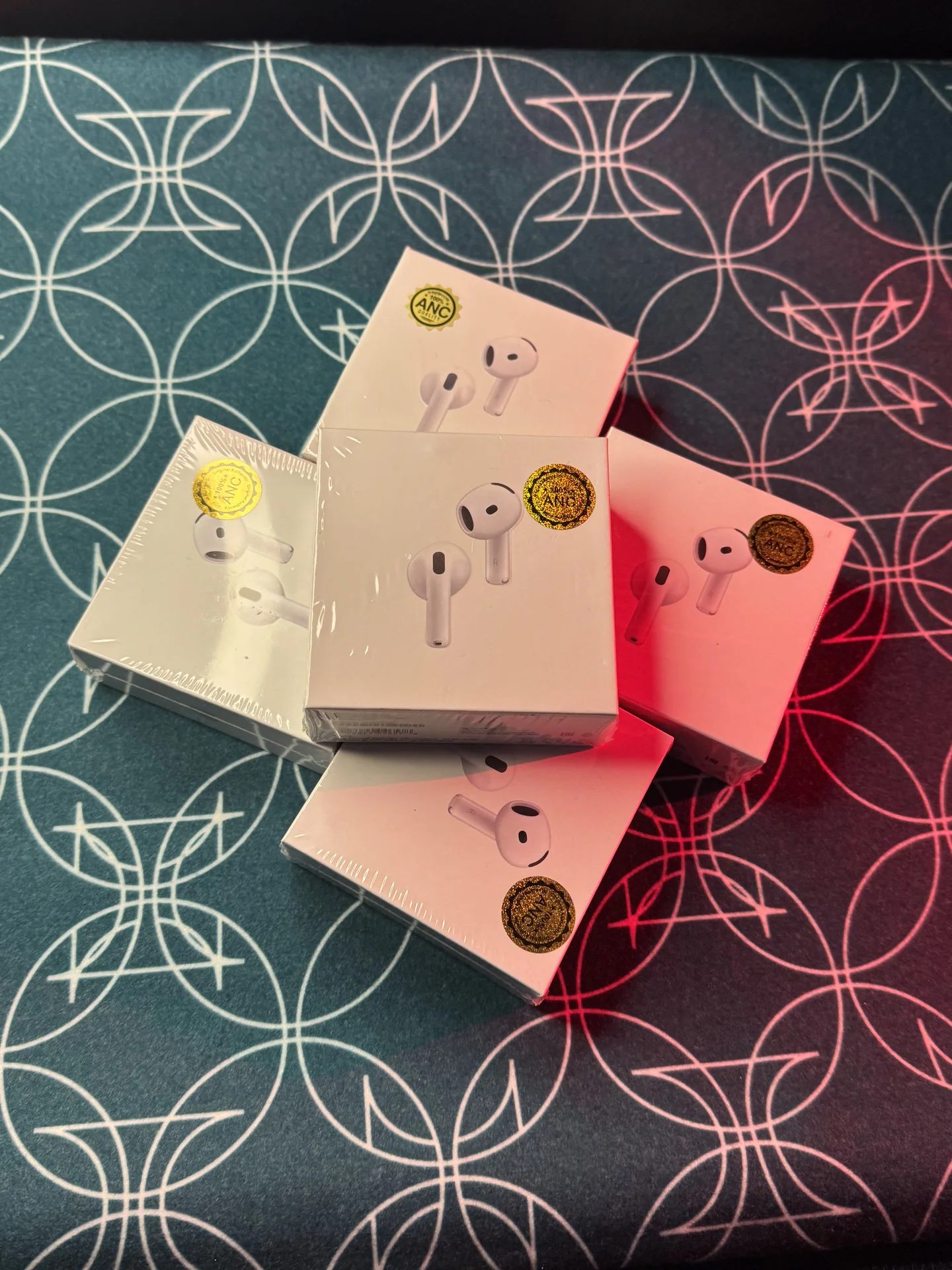 Apple AirPods 4 — отличное состояние - миниатюра 8