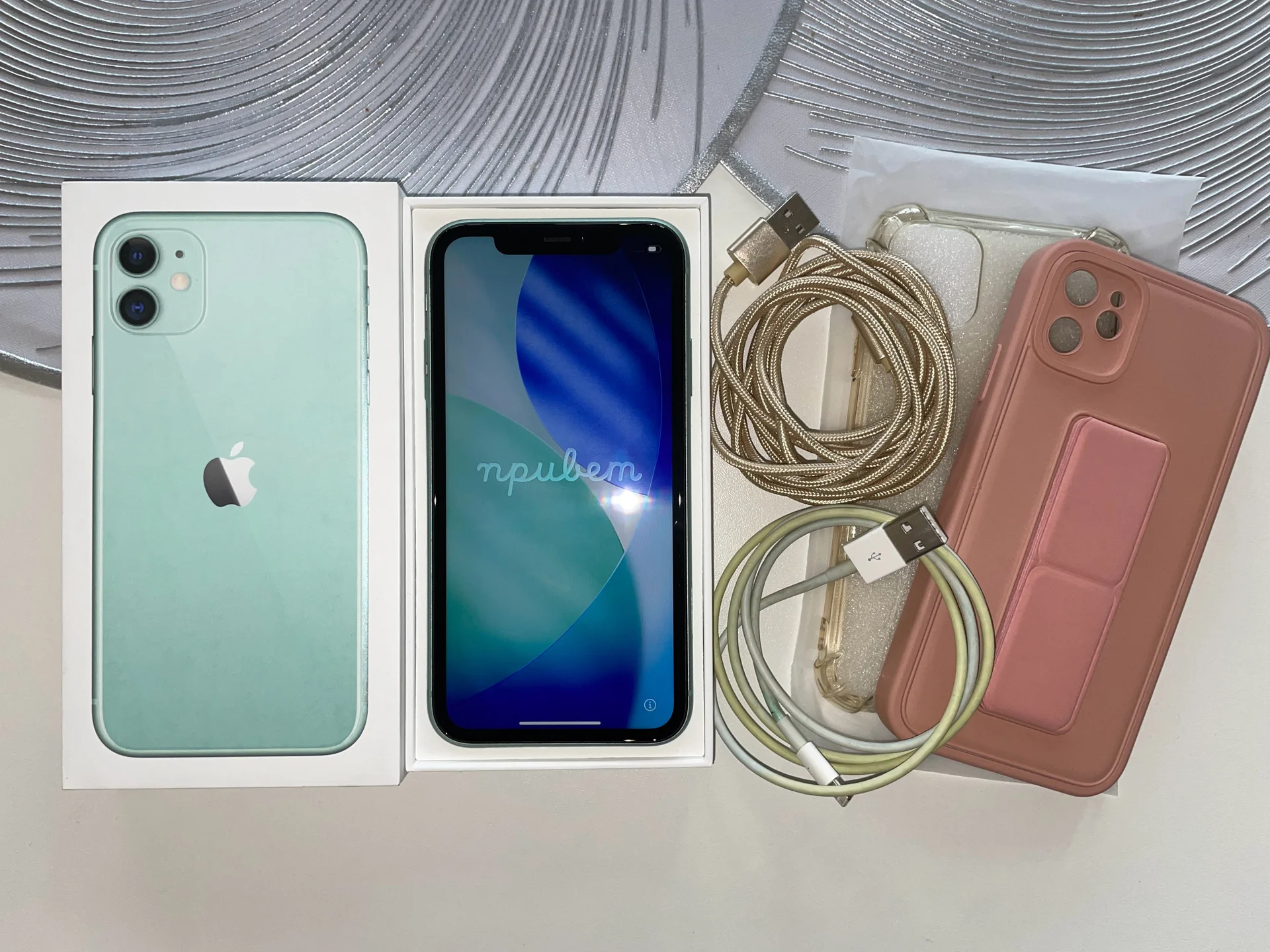 iPhone 11, 64 ГБ, SIM + eSIM - изображение 1
