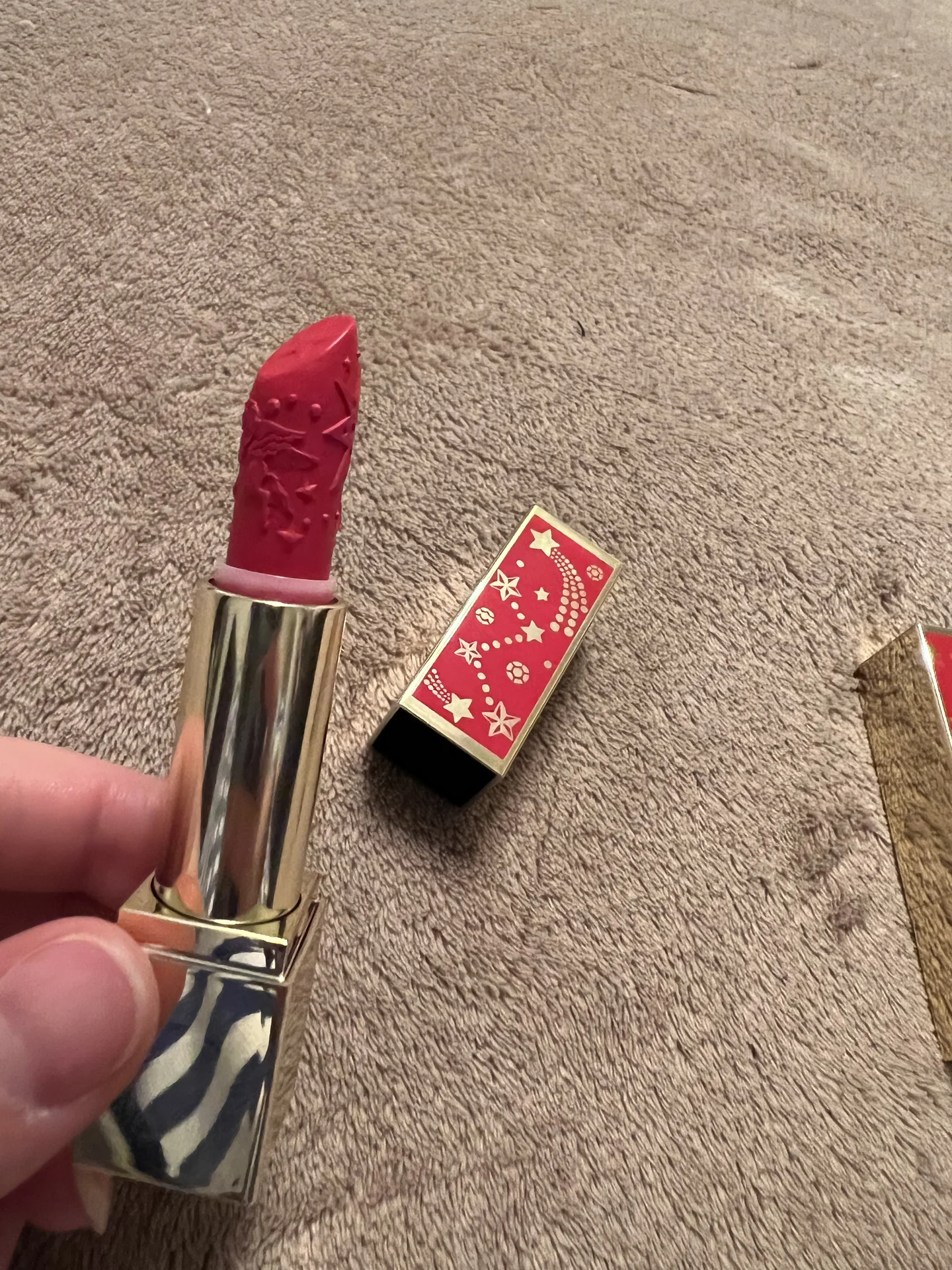 Помада Estée Lauder - миниатюра 2