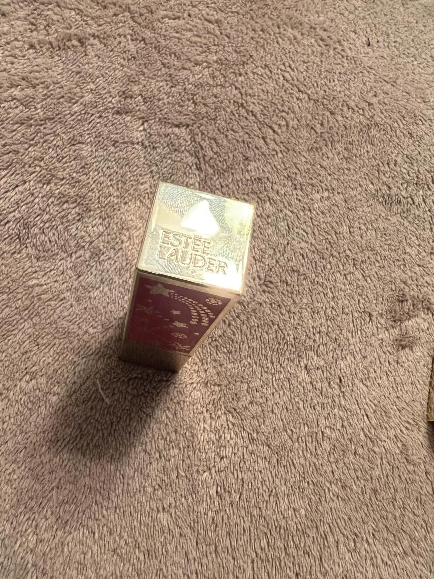Помада Estée Lauder - миниатюра 4