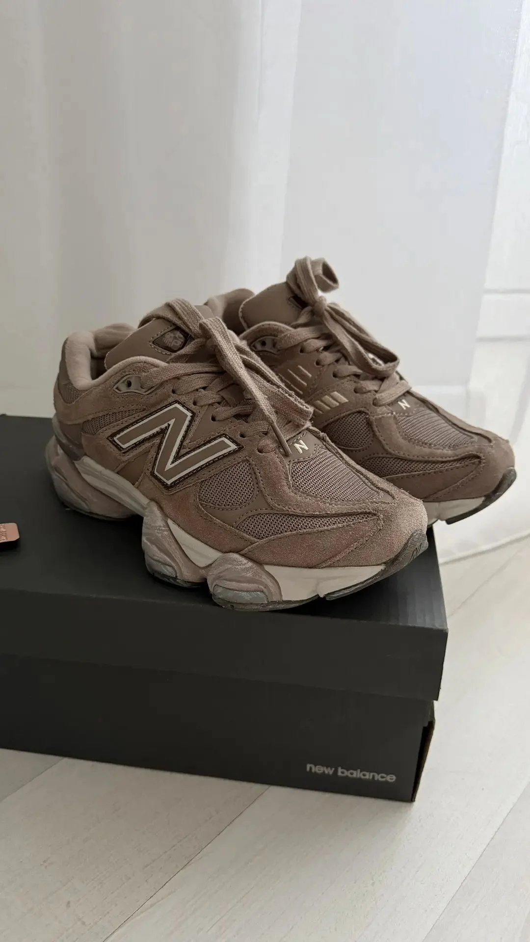Кроссовки New Balance 9060 - миниатюра 3