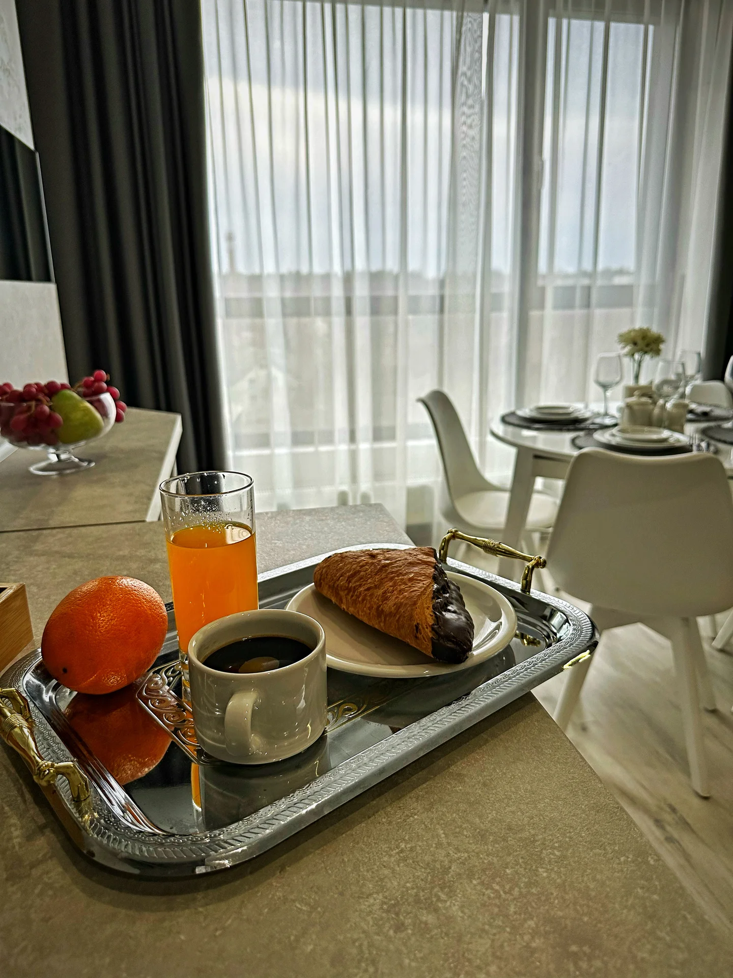 Уютные апартаменты в Kristall Hotel & SPA - миниатюра 3