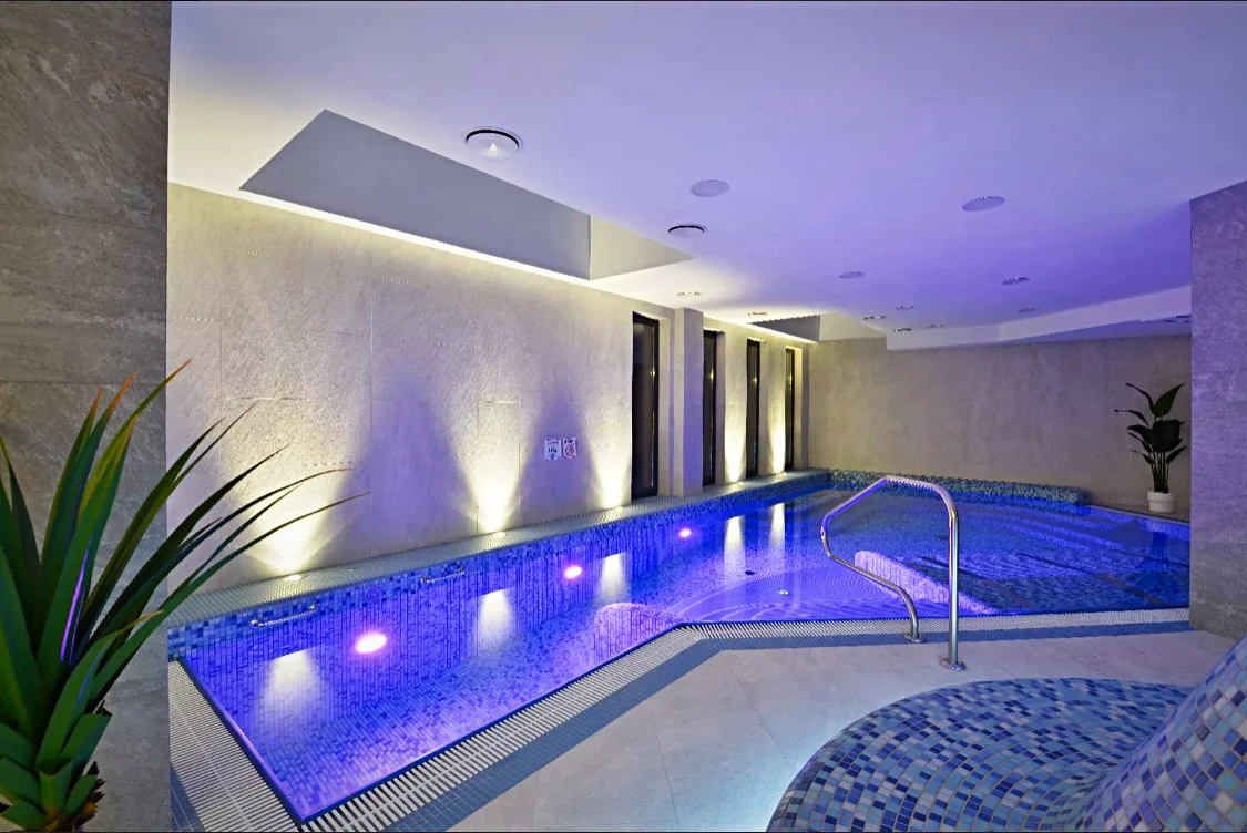 Уютные апартаменты в Kristall Hotel & SPA - миниатюра 10