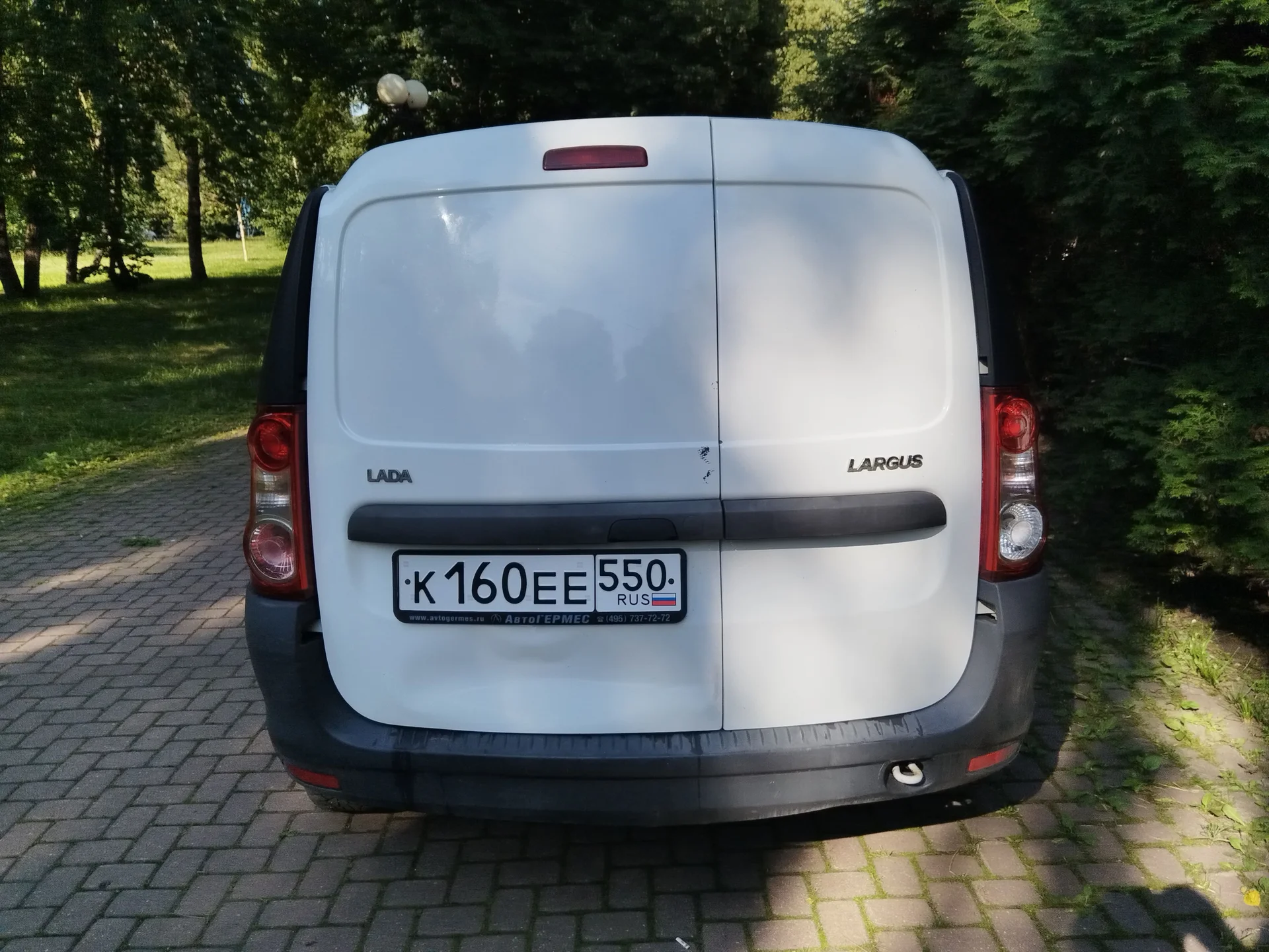 Прадам автомобиль Lada Largus - миниатюра 3