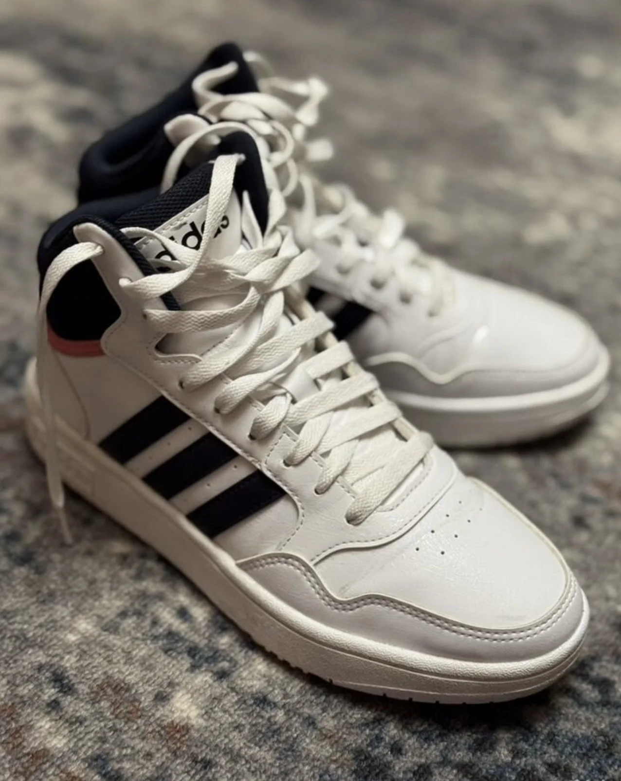 Кроссовки женские adidas 38.5 - миниатюра 2